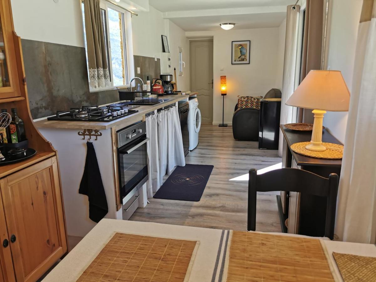 La Peyregoune, Logement En Pleine Nature Et Table D'Hotes Blieux Dış mekan fotoğraf